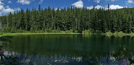 Round Lake